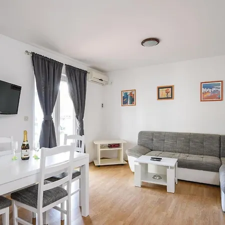 One-bedroom In *